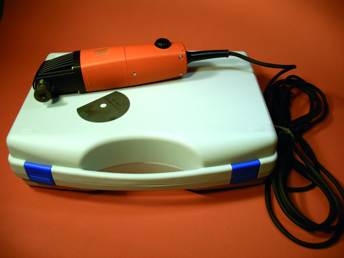 Oscillierende Gips-/Castsäge, 180 W